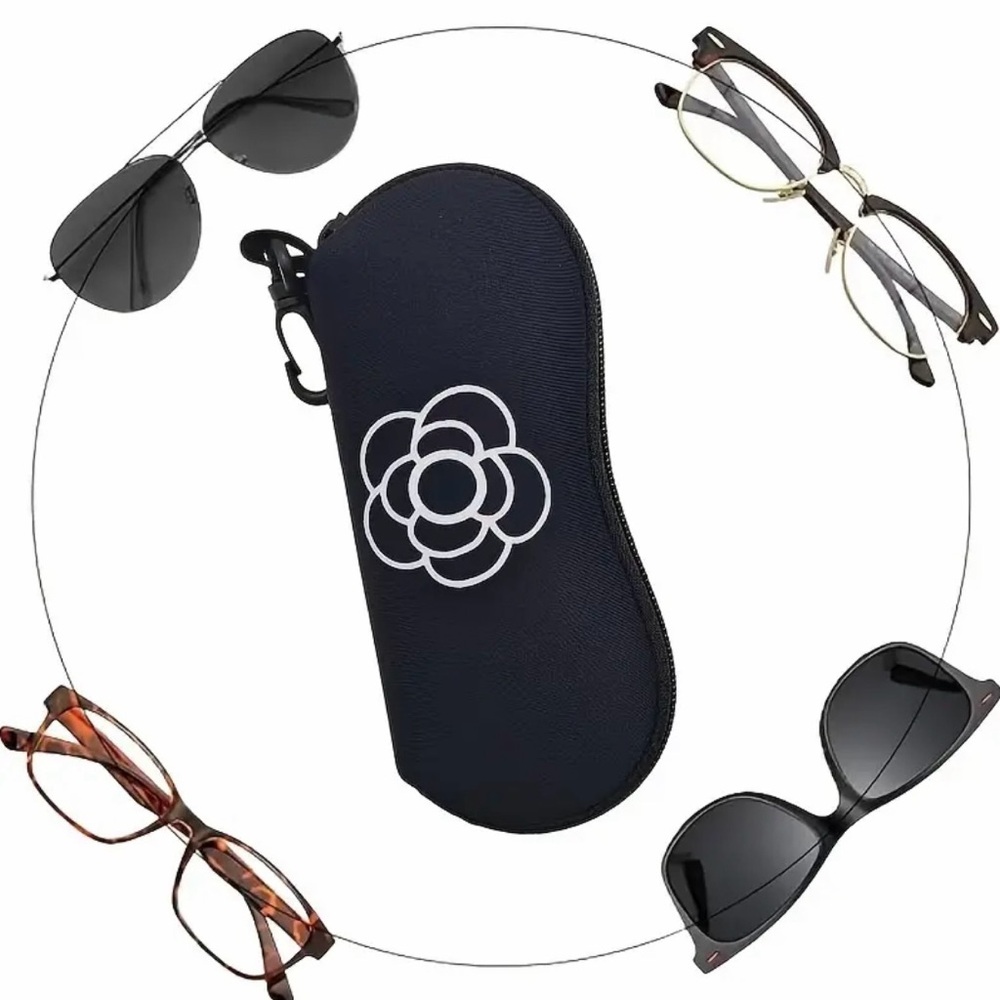 Elegant Black Glasses Case with Keychain, NEW, Camilla Flower